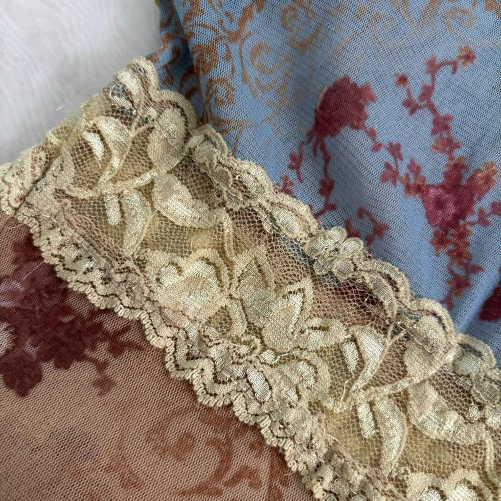 Zone Bleue Floral & Lace Mesh